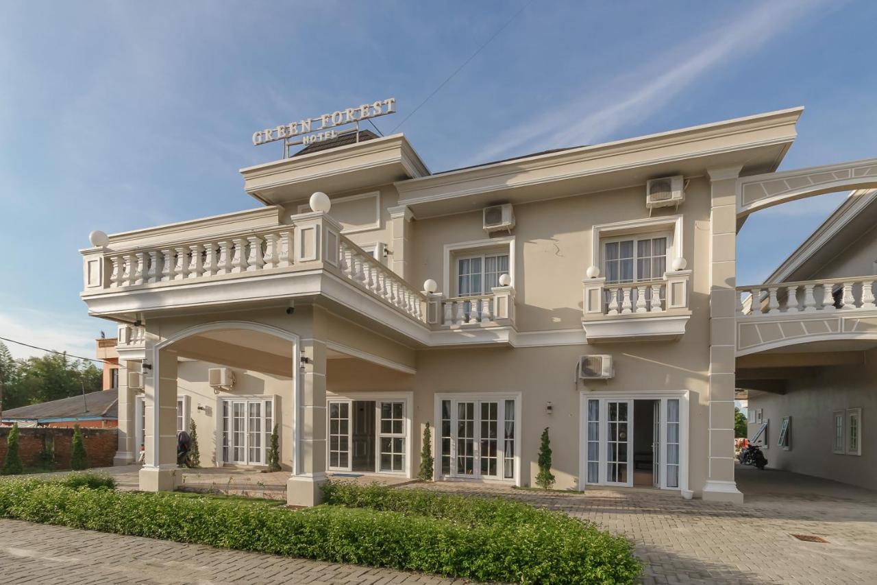 Green Forest Hotel Tebing Tinggi エクステリア 写真